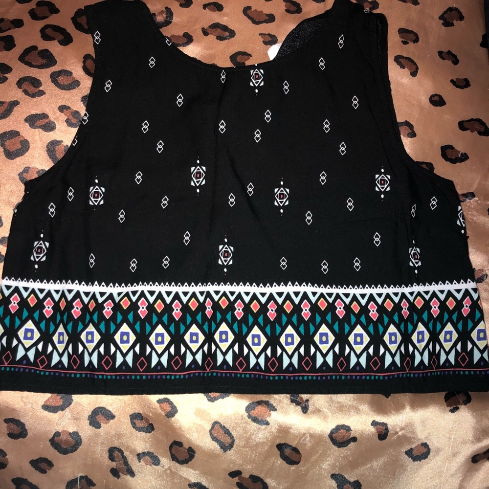 Crop top